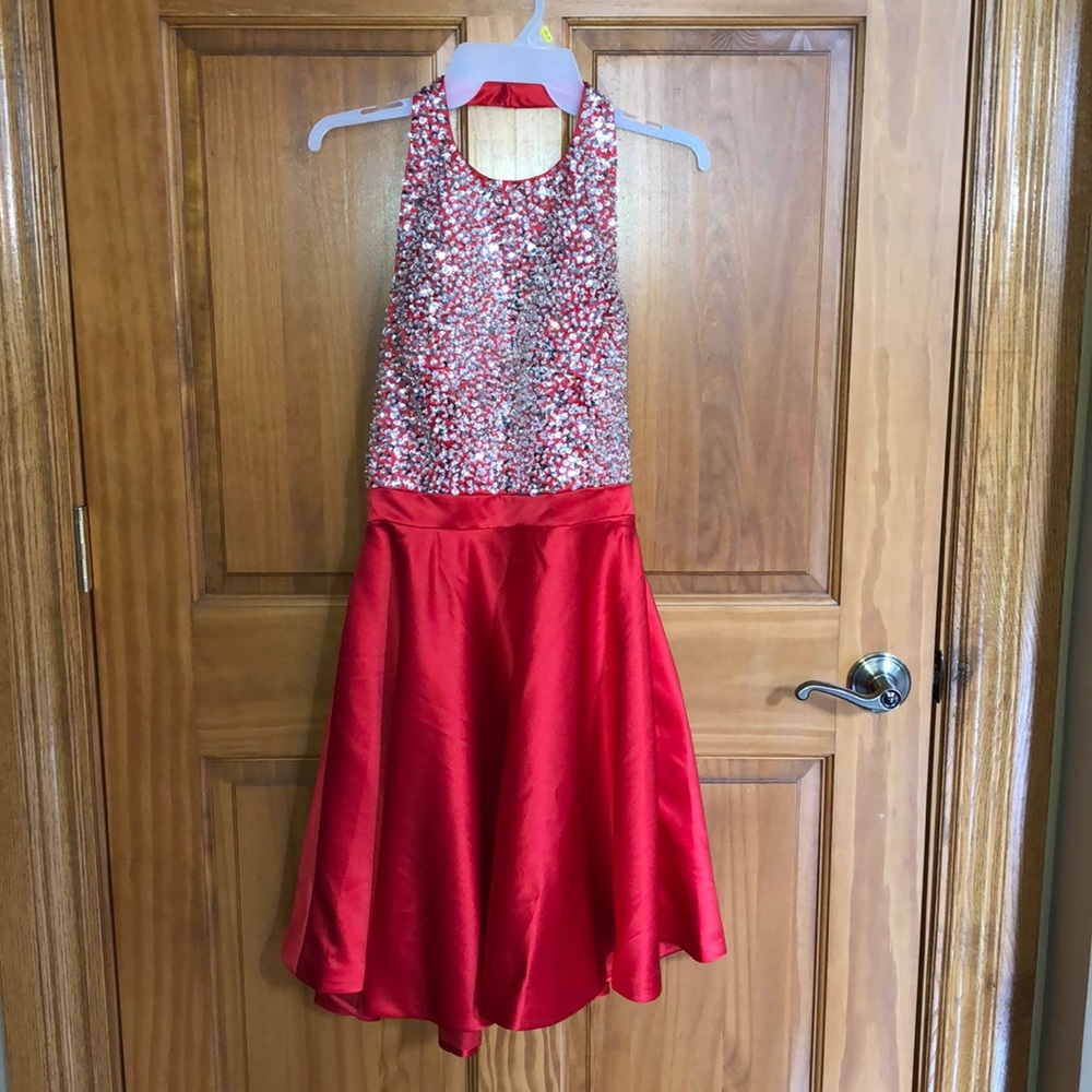 Homecoming dress : red